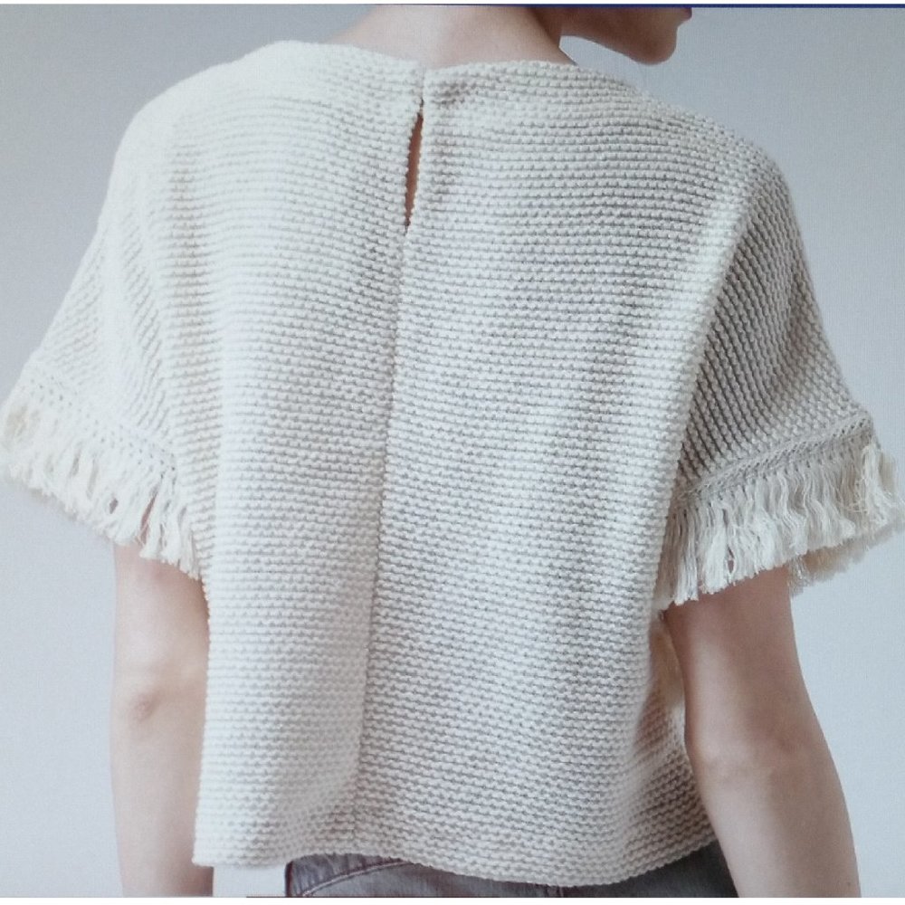FOREVER 21 Knit Boucle Fringe Winter Crop Sweater Top - Sz L - Picture 3 of 6